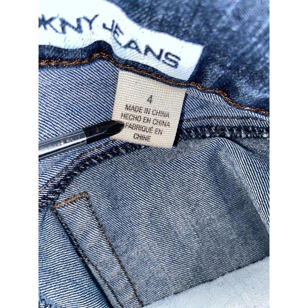 90s DKNY Soho Jeans Denim Boot Cut Mid Rise Dark Wash Blue Sz 4 31 x 31 - Picture 11 of 12